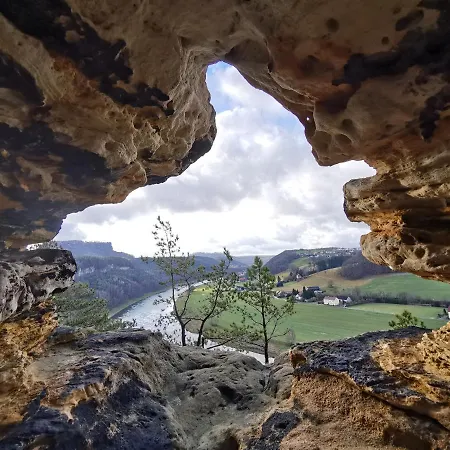 Tinyroom Mit Ausblick בית אירוח *